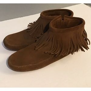 Minnetonka Shoes
